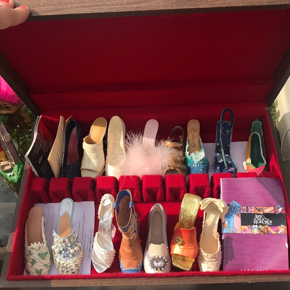 Just the right shoe lot 🎉